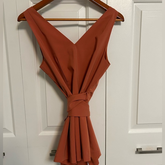 Club Monaco wrap top NWOT - Picture 3 of 3